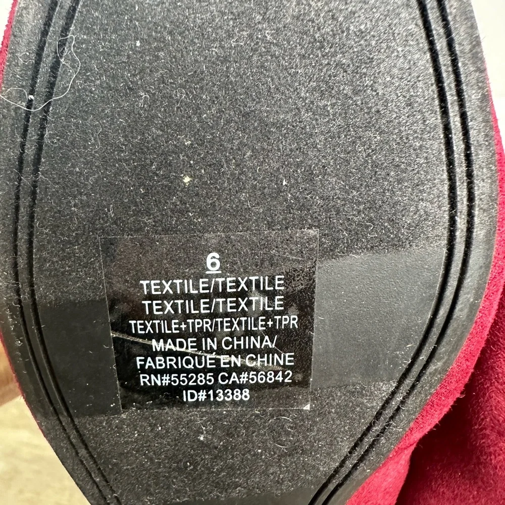 Express Ankle Ballet Flat Shoes Maroon Size 6 NWOT